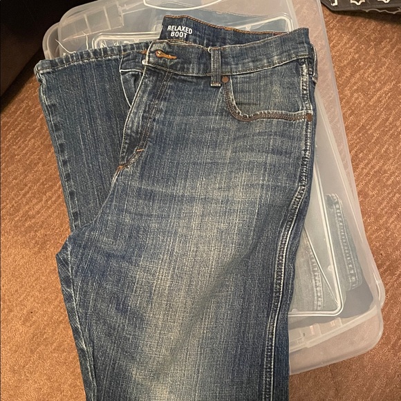 Wrangler Relaxed Fit Denim Jeans - Picture 4 of 5